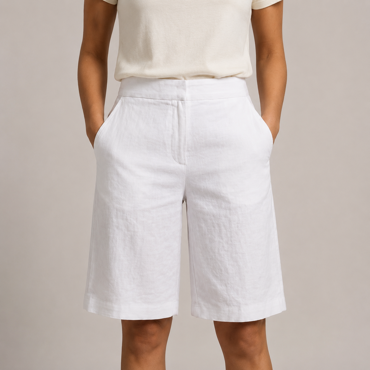 Women’s Elastic Waist Shorts with Side Pockets