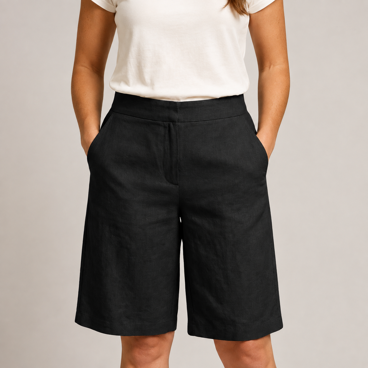 Women’s Elastic Waist Shorts with Side Pockets