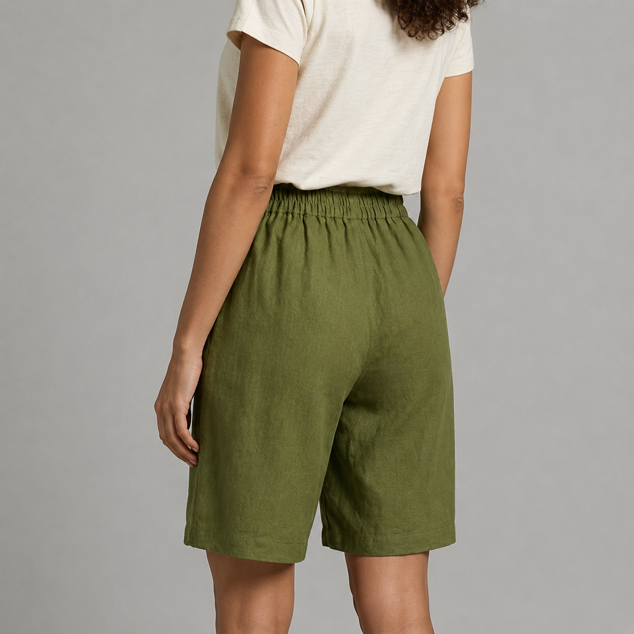 Women’s Elastic Waist Shorts with Side Pockets