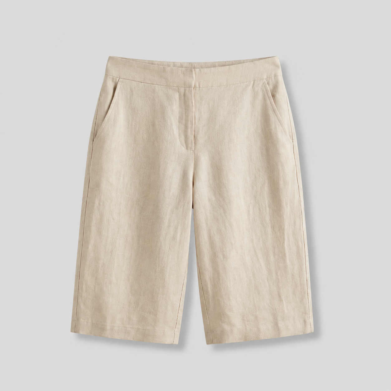 Women’s Elastic Waist Shorts with Side Pockets